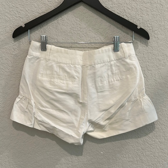 J Crew white shorts in Size 00 - Picture 5 of 6